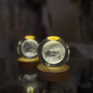 گوی کریستالی طرح ماه