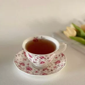 فنجون و نعلبکی طرح گلی